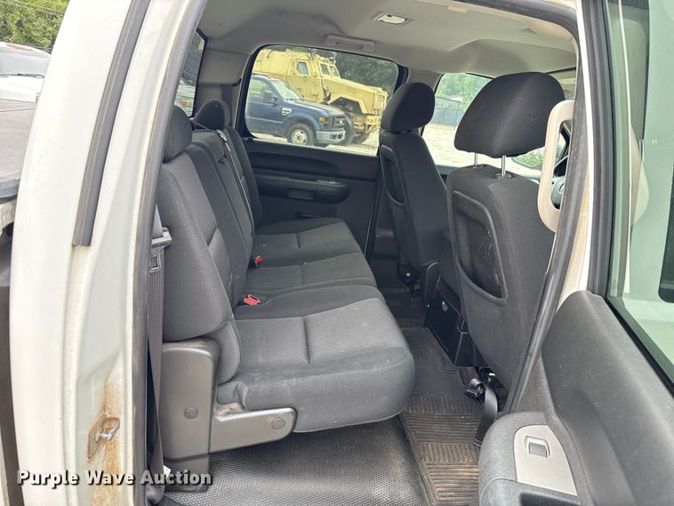 image for item EU2006 2012 Chevrolet Silverado 1500 Crew Cab pickup truck