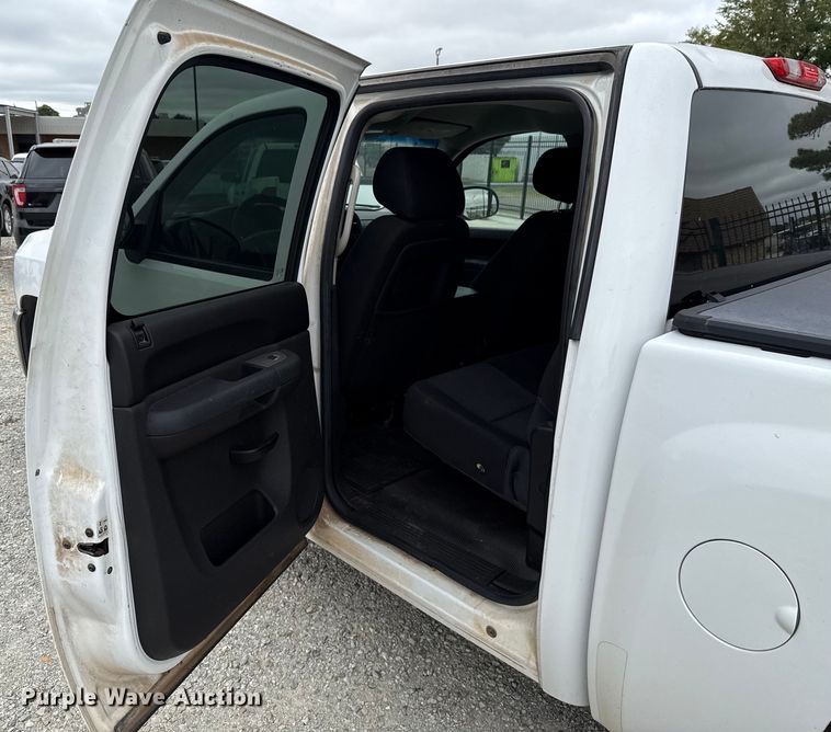 image for item EU2006 2012 Chevrolet Silverado 1500 Crew Cab pickup truck