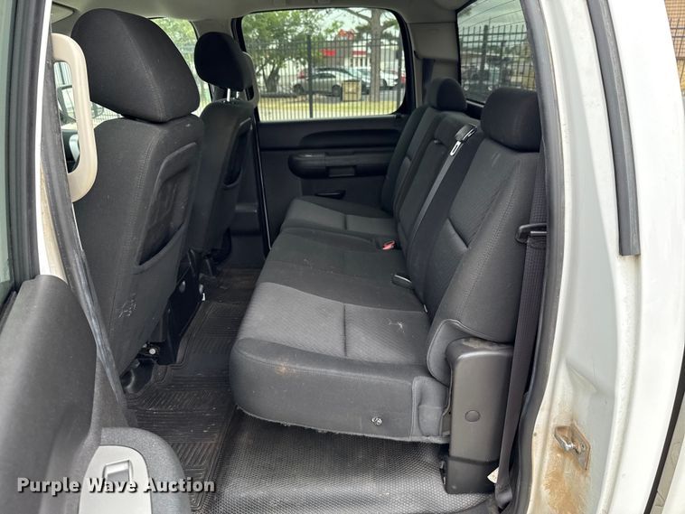 image for item EU2006 2012 Chevrolet Silverado 1500 Crew Cab pickup truck