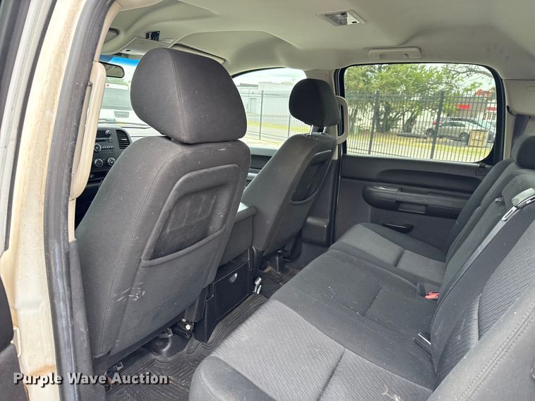 image for item EU2006 2012 Chevrolet Silverado 1500 Crew Cab pickup truck