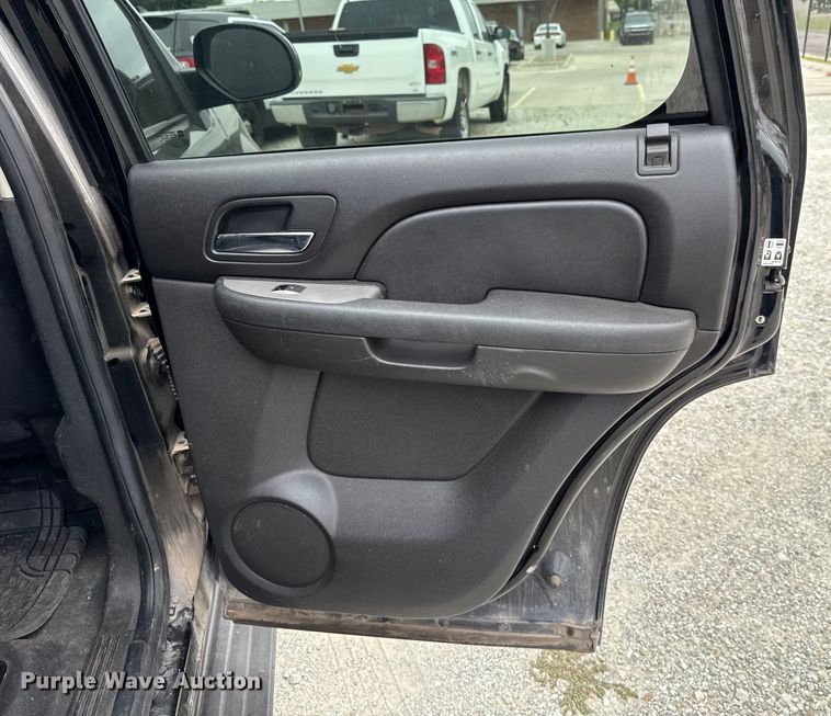 image for item EU2007 2012 Chevrolet Tahoe Police  SUV