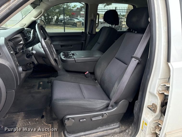 image for item EU2008 2012 Chevrolet Silverado 1500 Crew Cab pickup truck