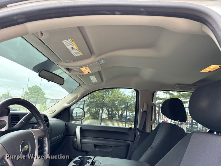 image for item EU2008 2012 Chevrolet Silverado 1500 Crew Cab pickup truck