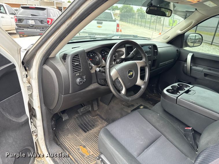 image for item EU2008 2012 Chevrolet Silverado 1500 Crew Cab pickup truck