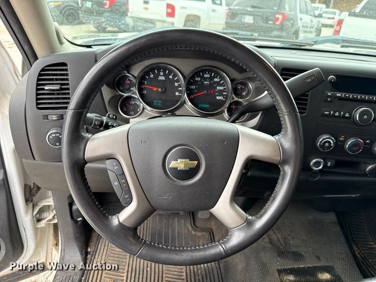 image for item EU2008 2012 Chevrolet Silverado 1500 Crew Cab pickup truck