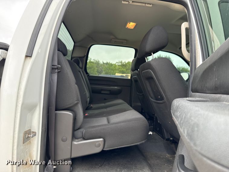 image for item EU2008 2012 Chevrolet Silverado 1500 Crew Cab pickup truck