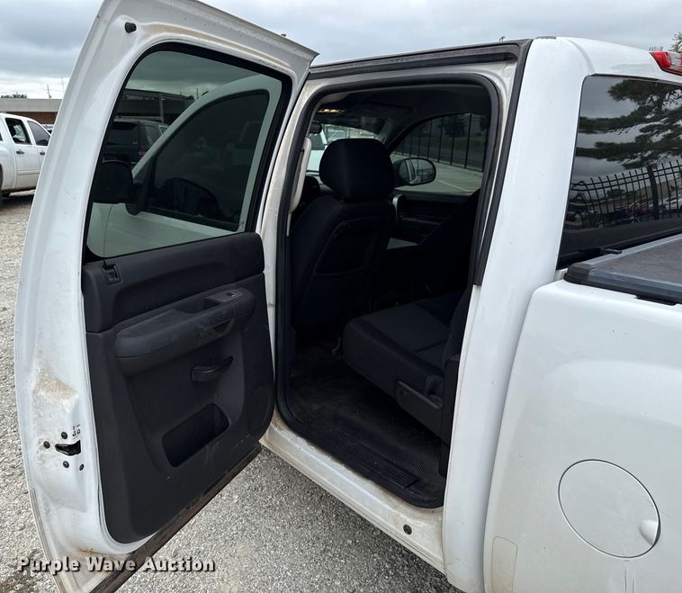 image for item EU2008 2012 Chevrolet Silverado 1500 Crew Cab pickup truck