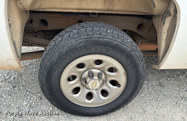 image for item EU2008 2012 Chevrolet Silverado 1500 Crew Cab pickup truck