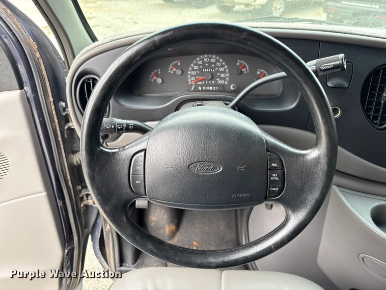 image for item EU2009 1999 Ford E350 van