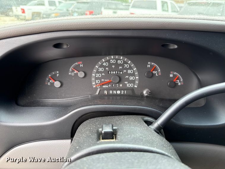 image for item EU2009 1999 Ford E350 van