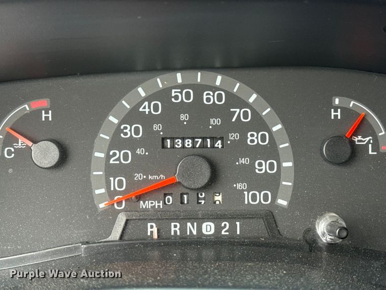 image for item EU2009 1999 Ford E350 van