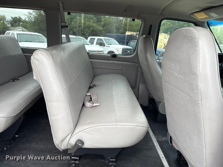 image for item EU2009 1999 Ford E350 van