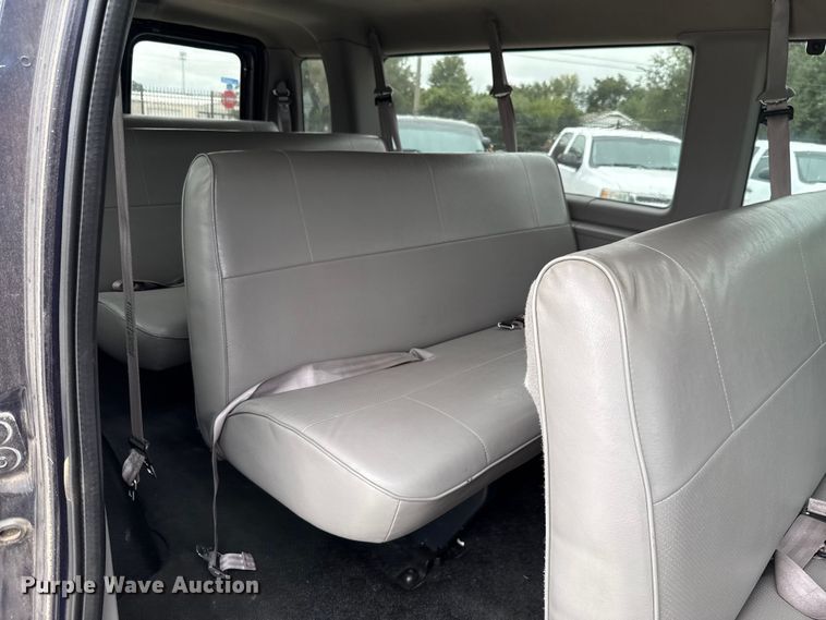 image for item EU2009 1999 Ford E350 van