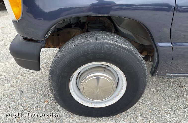 image for item EU2009 1999 Ford E350 van