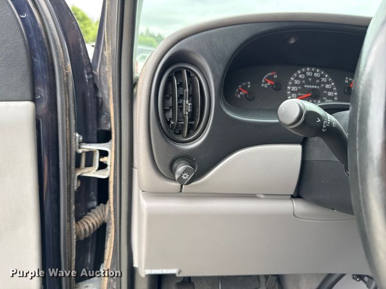 image for item EU2010 2000 Ford E350 van