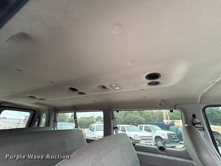 image for item EU2010 2000 Ford E350 van