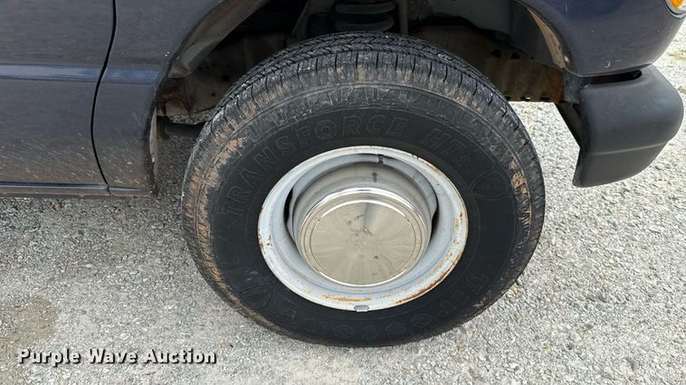 image for item EU2010 2000 Ford E350 van