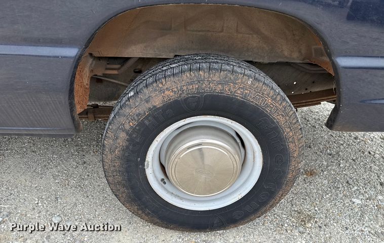 image for item EU2010 2000 Ford E350 van