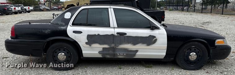 image for item EU2012 2011 Ford Crown Victoria Police Interceptor 