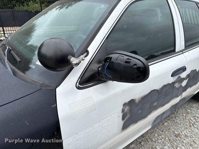 image for item EU2012 2011 Ford Crown Victoria Police Interceptor 