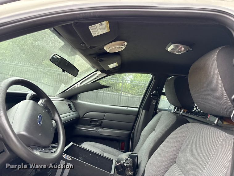 image for item EU2012 2011 Ford Crown Victoria Police Interceptor 