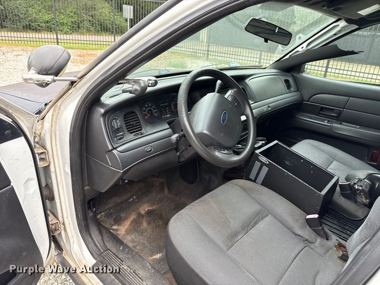 image for item EU2012 2011 Ford Crown Victoria Police Interceptor 