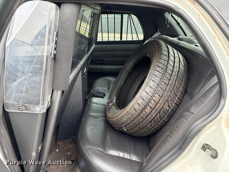 image for item EU2012 2011 Ford Crown Victoria Police Interceptor 