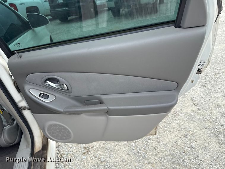 image for item EU2013 2006 Chevrolet Malibu Maxx LT 