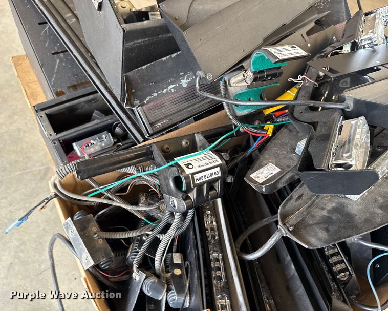 image for item EU2019 Emergency equipment