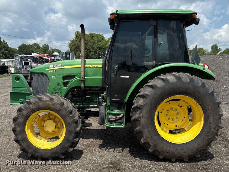 image for item EU2034 2013 John Deere 5101E MFWD tractor