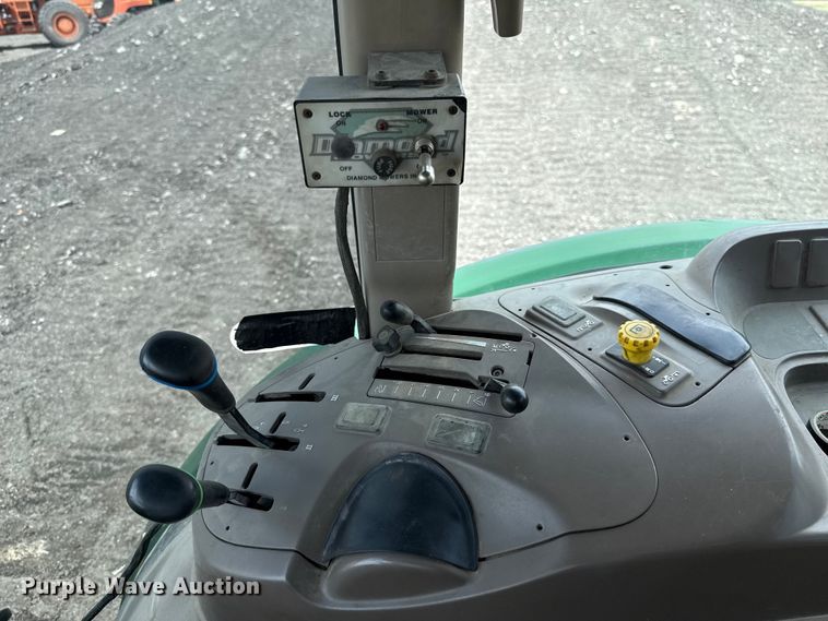 image for item EU2034 2013 John Deere 5101E MFWD tractor