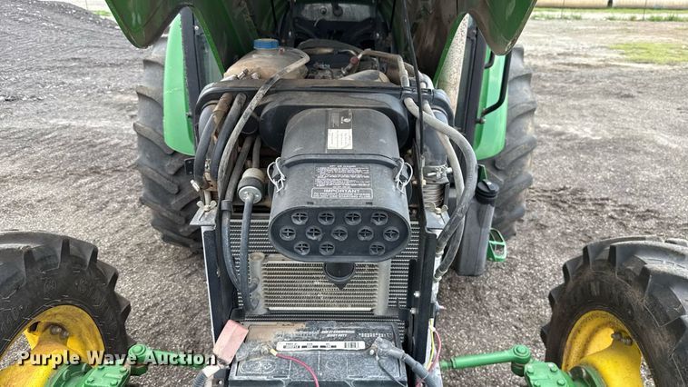 image for item EU2034 2013 John Deere 5101E MFWD tractor