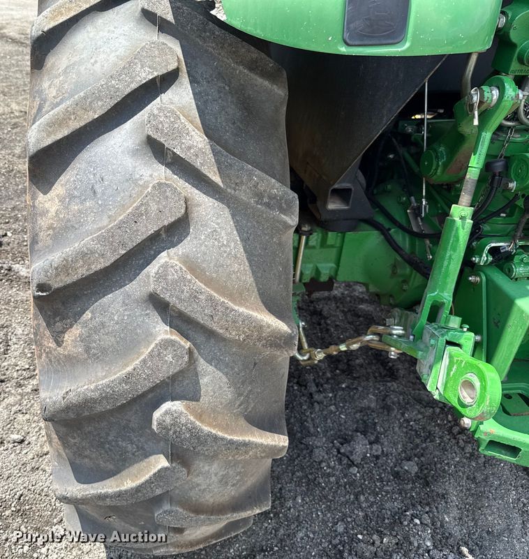 image for item EU2034 2013 John Deere 5101E MFWD tractor