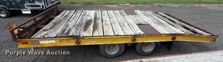 image for item EU2035 1983 Wisconsin 1900-18 equipment trailer