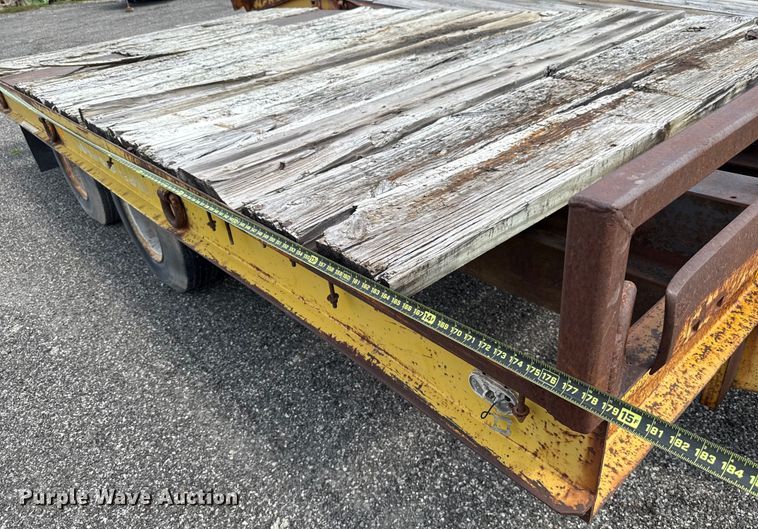 image for item EU2035 1983 Wisconsin 1900-18 equipment trailer