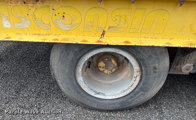image for item EU2035 1983 Wisconsin 1900-18 equipment trailer