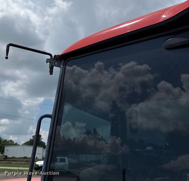 image for item EU2038 2012 Kubota M108S MFWD tractor