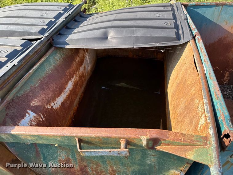 image for item EU2040 (24) dumpsters