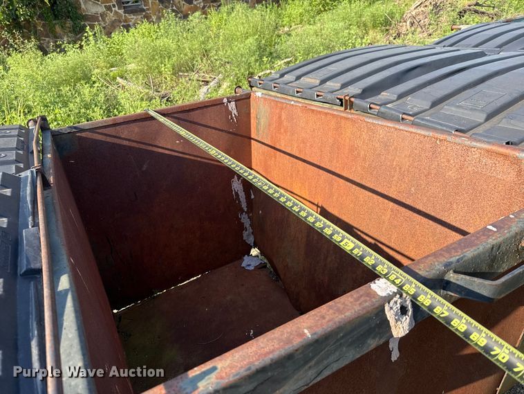 image for item EU2040 (24) dumpsters