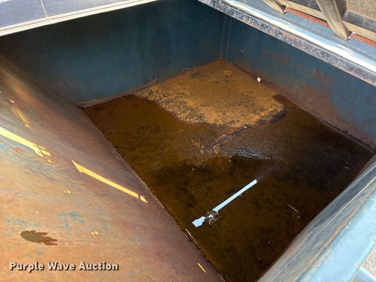 image for item EU2040 (24) dumpsters