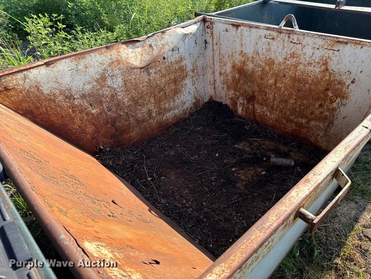 image for item EU2040 (24) dumpsters