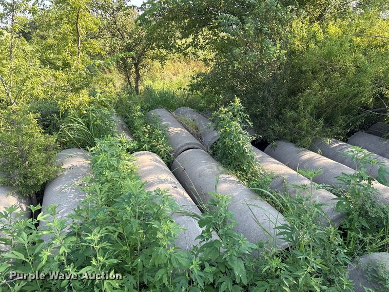 image for item EU2041 (100) concrete culverts 