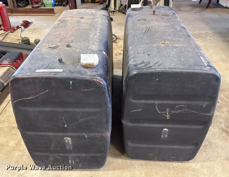 image for item EU2043 (2) 1982 Snyder 6-0054 water tanks