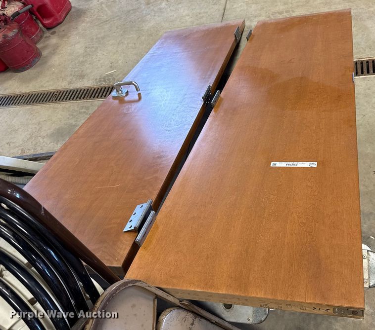 image for item EU2044 (2) doors