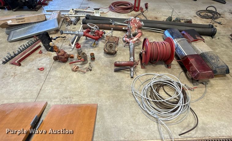 image for item EU2049 Emergency vehicle equipment