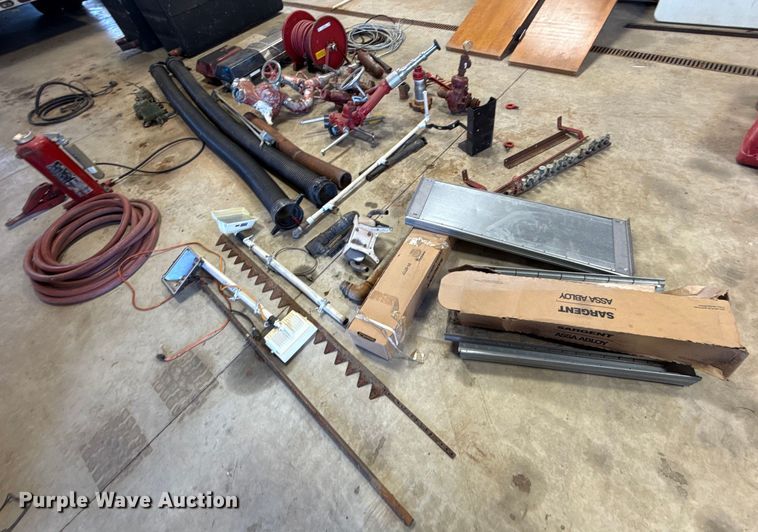 image for item EU2049 Emergency vehicle equipment