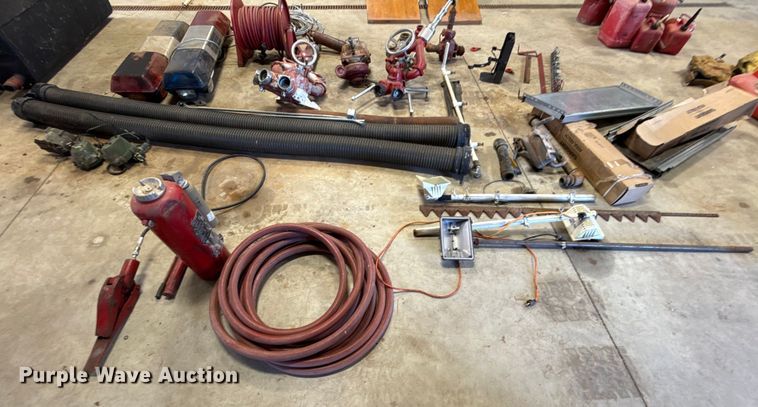 image for item EU2049 Emergency vehicle equipment