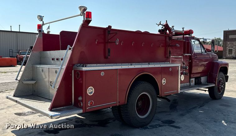 image for item EU2053 1985 Ford F827 pumper fire truck