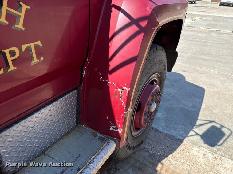 image for item EU2053 1985 Ford F827 pumper fire truck