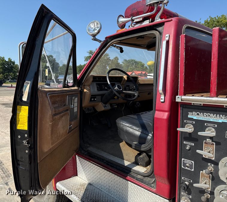 image for item EU2053 1985 Ford F827 pumper fire truck